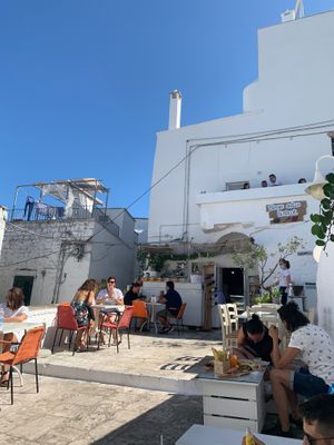 Entrance at Borgo Antico Bistrot in Ostuni