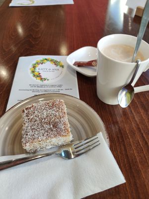  at Katy & Ana in Solingen