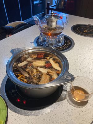  at Tibetan Tea Hotpot 一叶一世界藏茶素火锅 in Shenzhen