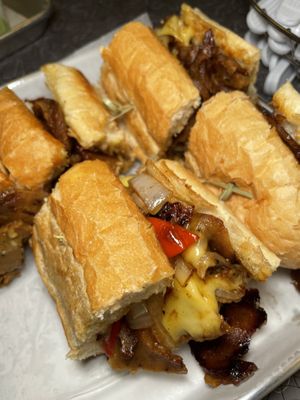 Beef and cheddar   at V's Diner in Casselberry