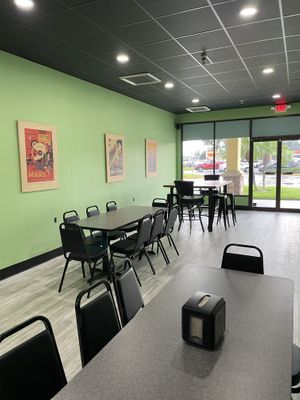 Green room  at V's Diner in Casselberry