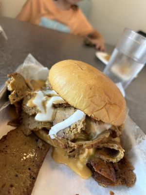 Beef and cheddar   at V's Diner in Casselberry