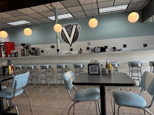 My first visit to V’s Diner! It was delicious…..I got the “chickin” Cesar wrap, French fries and Mac n cheese. Go check it out you won’t be disappointed/ no processed “ at V's Diner in Casselberry