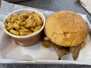 Mac and cheese side, beef n cheddar sandwich  at V's Diner in Casselberry
