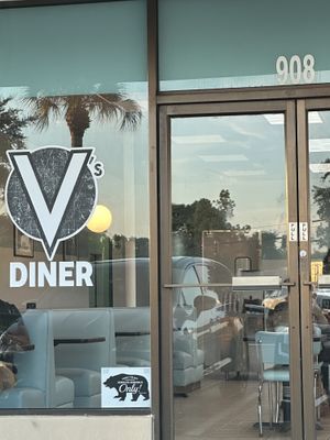 Exterior  #Veganuary at V's Diner in Casselberry
