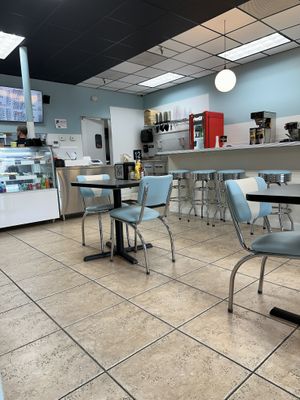 Interior #Veganuary at V's Diner in Casselberry