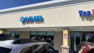 Outsidee  at V's Diner in Casselberry