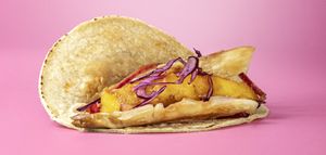 Tacos de setas glaseadas en zumo de piña. at Wabi Sabi Hawaiian Taste in Marbella