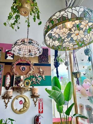 The Billie Gold bubble tea lounge - atmosphere inside   at Billie Gold Bubble Tea in Dayton