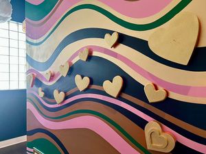 The Billie Gold bubble tea lounge - atmosphere inside, wall art  at Billie Gold Bubble Tea in Dayton