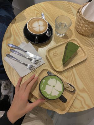Matcha 🍵 & matcha vegan cheesecake  at The Missing Piece in Hong Kong Island