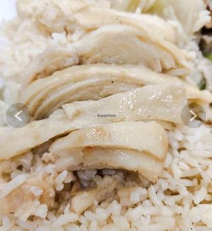 Looks like real chicken at Chee Wei 啟維素食 - Potong Pasir  in Central Singapore