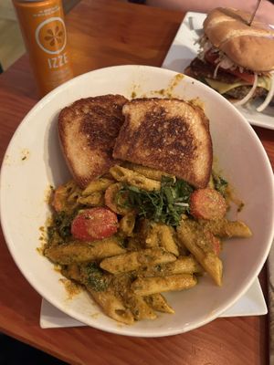 Vegan Red Curry Mac   at Venti's Cafe in Salem