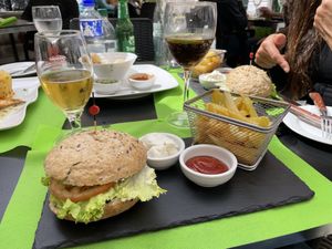 Vegan burger at La Placeta in La Palma