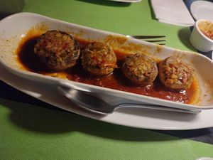 Champiñones rellenos sin queso at La Placeta in La Palma