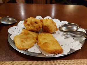 6 Vegetable pakoras (I had eaten 2 already) at Raja in Kobe