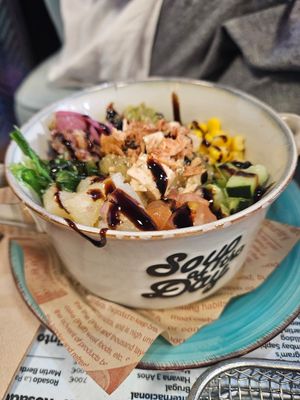 Vegan bowl at La Marmota in La Palma