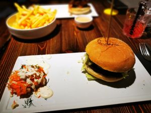  at The Huggy's Bar - Awans in Awans