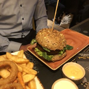 Vegan Truffle burger   at Peter Pane in Stuttgart