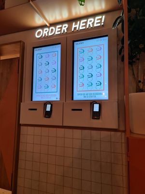 Self service order at Tolstoy in Vienna
