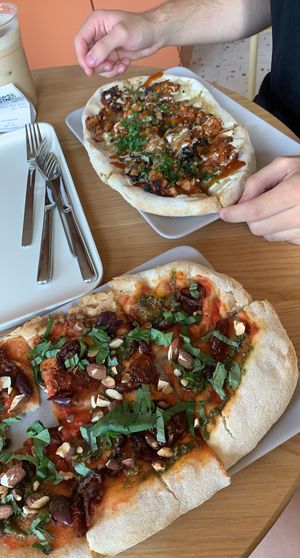 Pinsas  at Tolstoy in Vienna