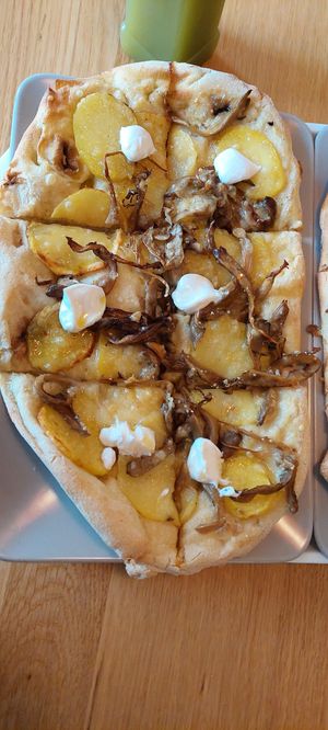 Truffle Oyster Mushroom Pinsa at Tolstoy in Vienna