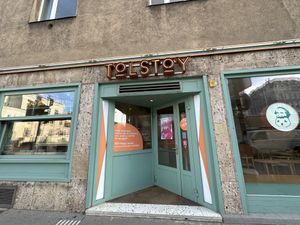 entrance  at Tolstoy in Vienna