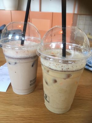 Halva coffee, orange coffee at Tolstoy in Vienna