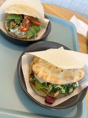 Pita „Fish“ und Pita „Chicken"  at Tolstoy in Vienna