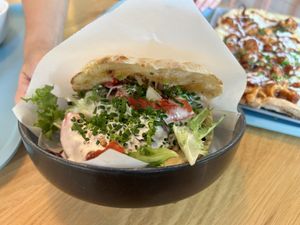 Beef and garlic ranch pitta    at Tolstoy in Vienna