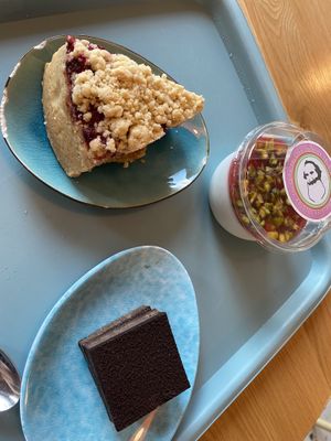 Desserts  at Tolstoy in Vienna