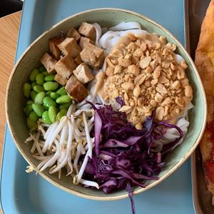 Thai Noodle Salad (10,50€) at Tolstoy in Vienna