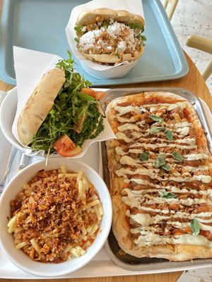 Variedad de platos  at Tolstoy in Vienna