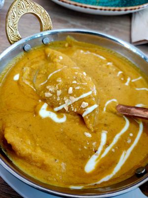 Vegan chicken with Coconut milk at Cinnamon in Sitges