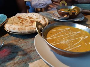 Main and nan at Cinnamon in Sitges