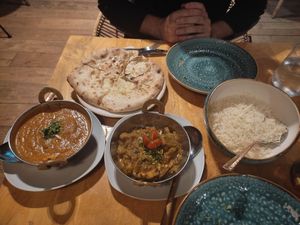 Platos principales y acompañamientos at Cinnamon in Sitges