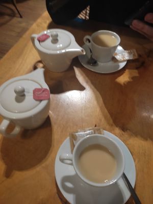 Té chai con cúrcuma y leche de avena at Cinnamon in Sitges