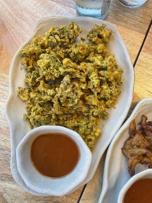 Okra with chickpea flour   at Cinnamon in Sitges