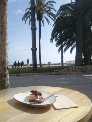  at Cinnamon in Sitges