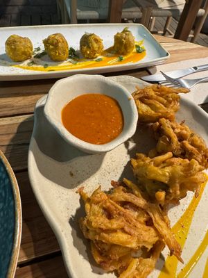 Potato croquettes + Onion bhaji at Cinnamon in Sitges