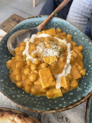 Chana  at Cinnamon in Sitges