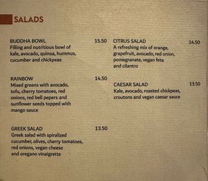 Salate  at Cinnamon in Sitges