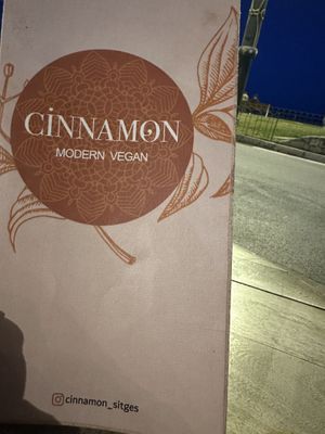 Speisekarte  at Cinnamon in Sitges