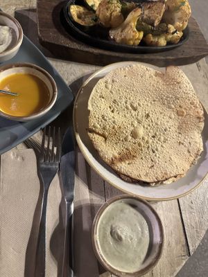 Papadam, glutenfrei  at Cinnamon in Sitges
