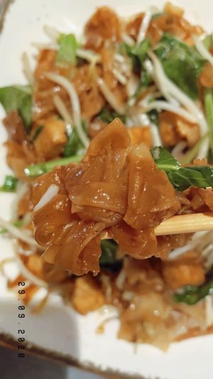 Vegan Pad Thai at All Reis in Vienna