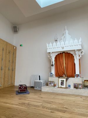  at Jivamukti Yoga Paris in Paris