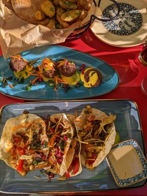 tacos and falafel (both very dry) at Bei Frau Nanna in Frankfurt
