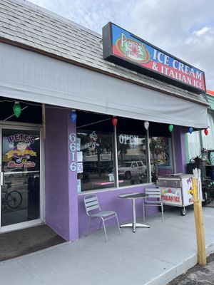 Exterior #Veganuary at Pete's Sweet Treats in Sarasota