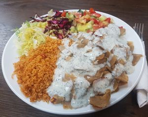 Döner Teller at Aue Kebabhaus in Karlsruhe