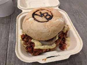 Sloppy joe at Vida's Plant Based Butcher in Columbus